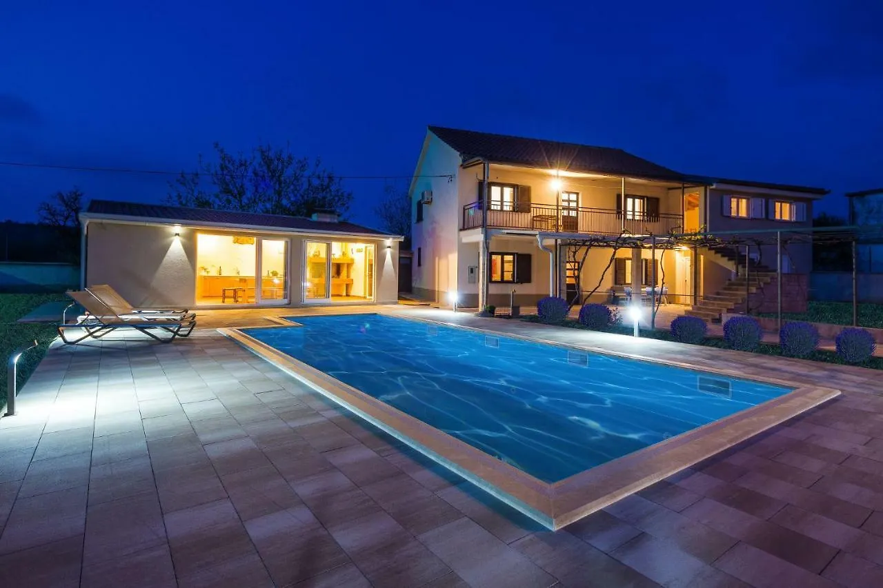 Holiday Home Vila Dida Moj Slivnica Croatie