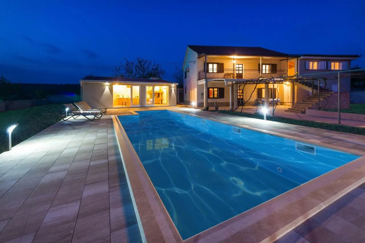 Holiday Home Vila Dida Moj Slivnica Villa